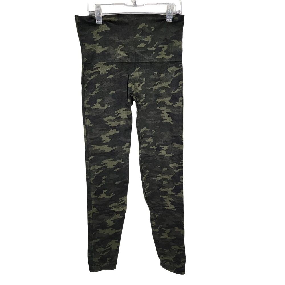 Spanx Women Cropped Leggings Size Medium Look At Me Now Seamless Sage Green Camo